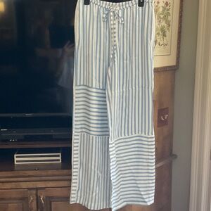 Oh what fun…these Anthropologie pants are awesome. I only owner, mint, not worn.